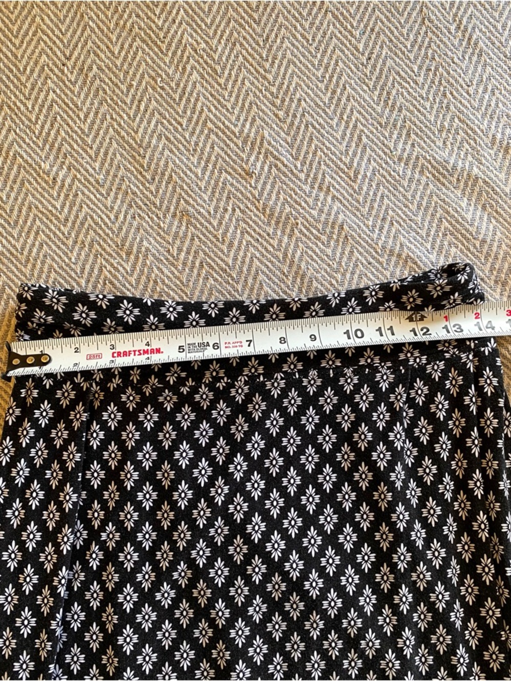Liz Claiborne Cottagecore Boho Midi Skirt Black Floral Border Romantic Stretch S - Picture 6 of 7